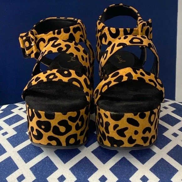 Leopard print wedge flatform platform strappy ankle strap sandal heels sz 6.5 - Picture 4 of 6